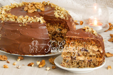 Бисквитный торт с черносливом и грецкими орехами. Шаг 32