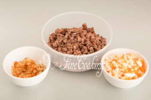 Блинчики с языком и яйцами. Шаг 20