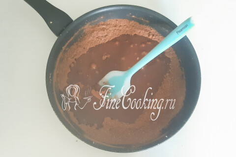 Домашние шоколадные конфеты с орехами и манкой. Шаг 8