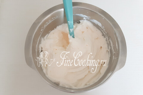 Домашний шоколадный торт со сливочным кремом и ягодами. Шаг 30