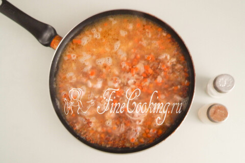 Гречка  с тушенкой и овощами. Шаг 9