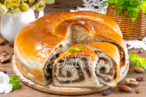 Готовое блюдо: Губана (праздничный дрожжевой пирог с орехами и изюмом)