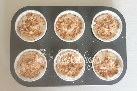 Кексы с грецкими орехами в духовке. Шаг 11