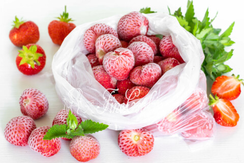 Клубника на зиму целыми ягодами (Как заморозить клубнику на зиму). Шаг 10