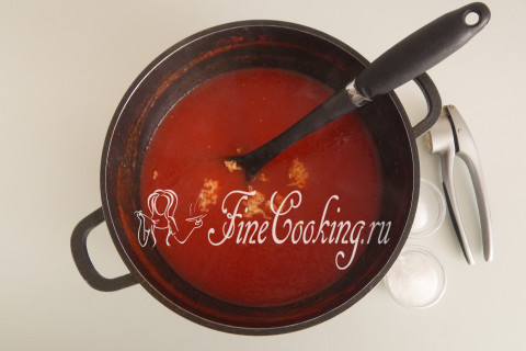 Краснодарский томатный соус на зиму. Шаг 10