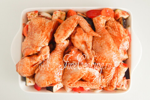 Курица с овощами в духовке. Шаг 11
