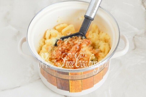 Лепешки с картошкой на закваске. Шаг 9