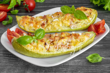 Лодочки из кабачков с сыром и ветчиной в духовке
