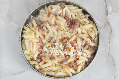 Макароны по-флотски (с тушенкой). Шаг 8