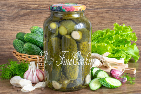Маринованные огурцы с укропом, чесноком и хреном на зиму. Шаг 13