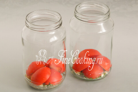 Маринованные помидоры с хреном на зиму. Шаг 8