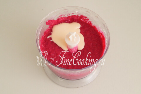 Мусс из свеклы с селедкой. Шаг 8