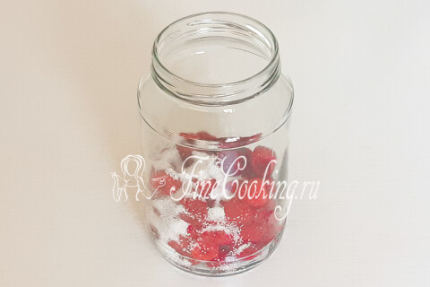 Настойка из малины на джине. Шаг 2