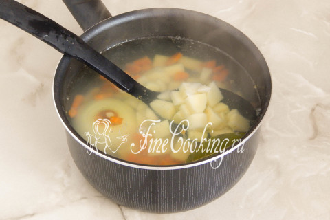 Овощной суп с плавленым сыром. Шаг 4