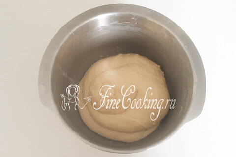 Пасхальный кулич со сгущенкой и изюмом. Шаг 6