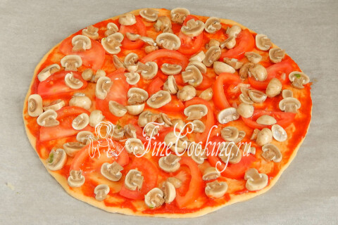 Пицца с маринованными шампиньонами. Шаг 5