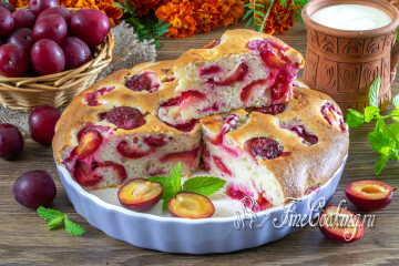 Простой и вкусный пирог со сливами в духовке