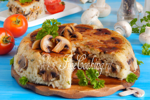 Готовое блюдо: Рисовая запеканка с курицей и грибами в мультиварке