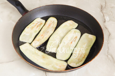 Рулетики из баклажанов с орехами. Шаг 10