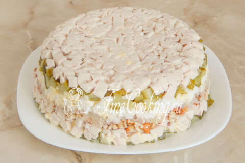 Салат с грецкими орехами и курицей. Шаг 16