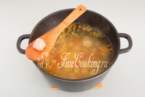 Суп с фрикадельками и шпинатом. Шаг 11