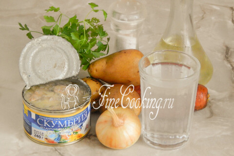 Суп с рыбными консервами. Шаг 1