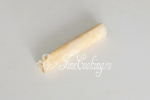 Трубочки с сыром из теста фило. Шаг 8