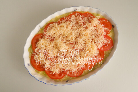 Запеканка из кабачков с сыром и помидорами. Шаг 11